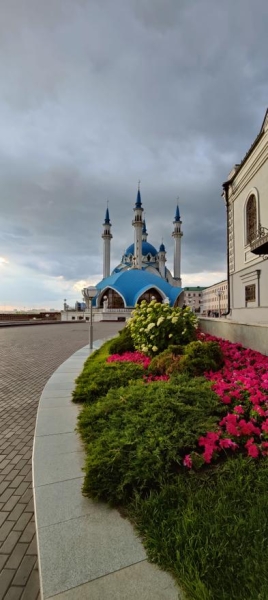 3000 километров за трое суток: поездка к замку Гарибальди через Казань на выходные