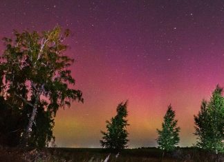 Названы популярные места в России для наблюдения за северным сиянием