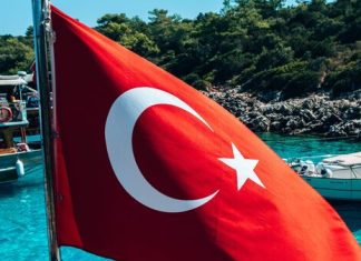 В АТОР подсчитали расходы россиян вне отелей в Турции