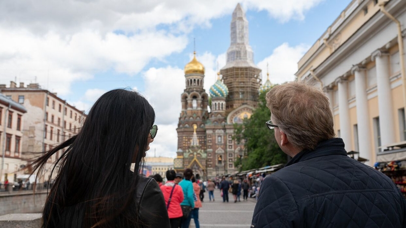 Исследование показало, на что иностранные туристы тратят деньги в России