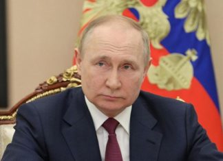 Россия и Абхазия намерены наращивать туристический поток, заявил Путин