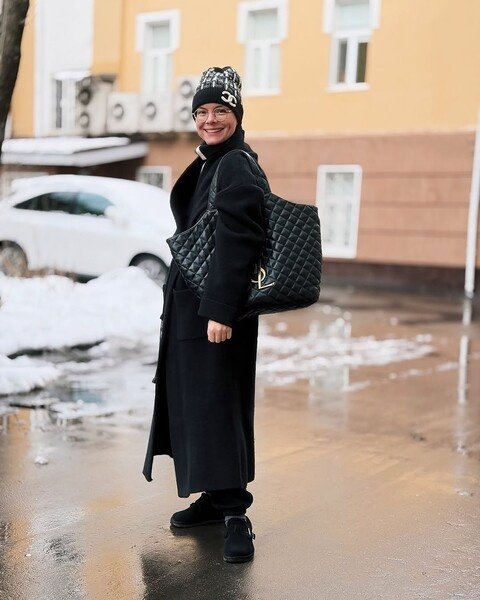 Жена Петросяна выложила фото с сумкой почти за 400 тысяч рублей