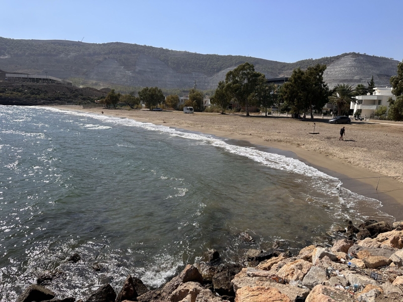 Пляж Бююкеджели (Büyükeceli) — пляж у АЭС Аккую, в районе Гюльнар
