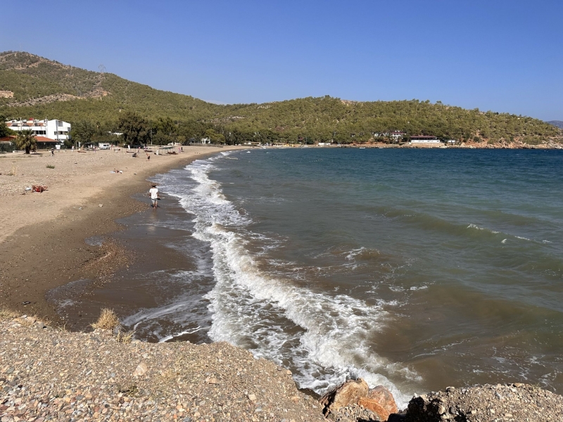 Пляж Бююкеджели (Büyükeceli) — пляж у АЭС Аккую, в районе Гюльнар