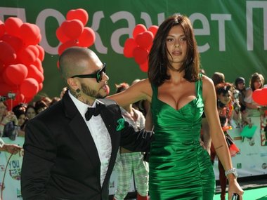 Женщины Тимати: с кем встречался, был ли женат, сколько детей, почему ушел от Шишковой, кто выиграл Холостяка с Тимати, фото девушек