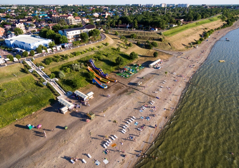 Бархатный сезон: куда поехать на море в России и сколько это стоит