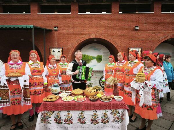 Хлеб из глины и марийские блины. Как в Йошкар-Оле отметили праздник Угинде