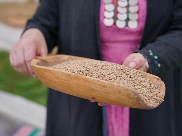 Хлеб из глины и марийские блины. Как в Йошкар-Оле отметили праздник Угинде