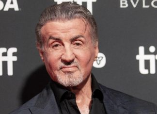 Как сегодня выглядит звезда «Рокки» Сильвестр Сталлоне: последние роли, сериал, продал картину, что коллекционирует, как выглядит сейчас, фото