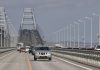 На Крымском мосту восстановили движение автотранспорта