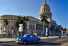 Эксперт рассказал, что делать российским туристам с путевками на Кубу